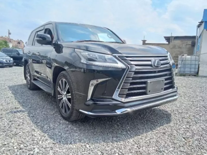 Lexus LX 570   -