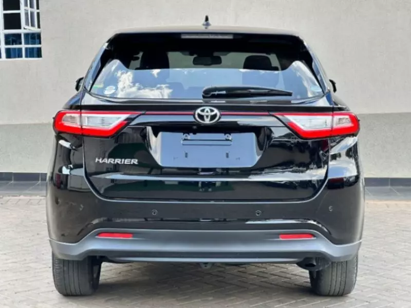 Toyota Harrier   - 2019