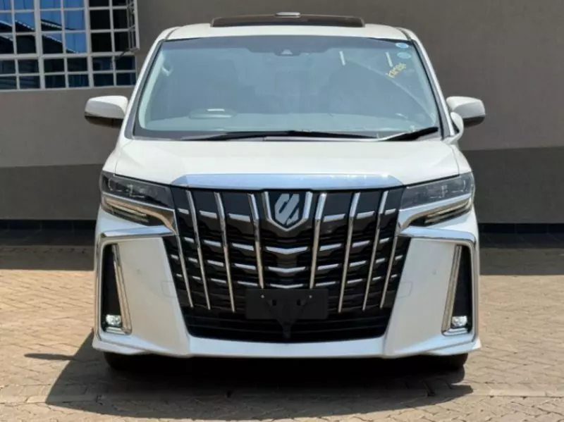 Toyota Alphard   - 2018