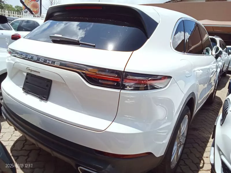 PORSCHE Cayenne   - 2018