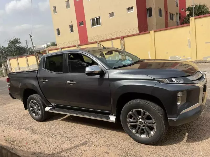 Mitsubishi L200 D/C Sportero A/T