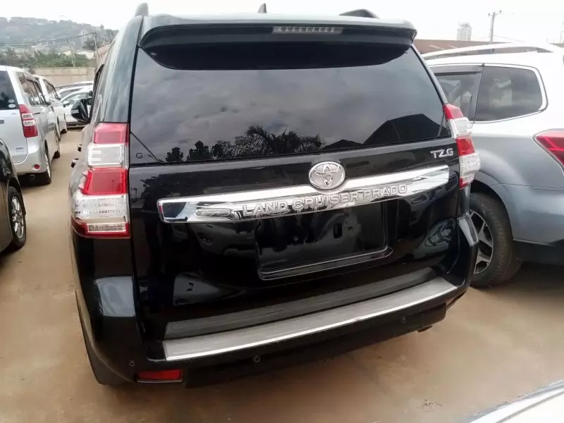 Toyota Landcruiser Prado   - 2015