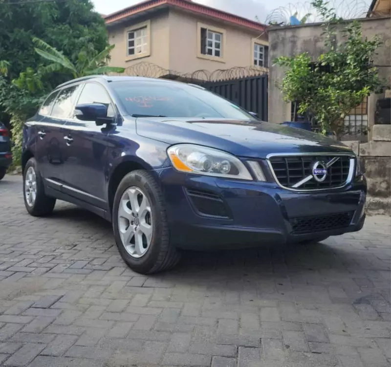 Volvo XC60   - 2013