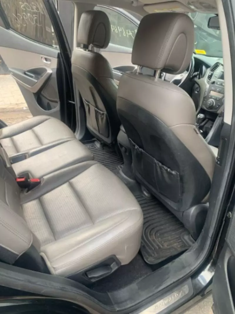 Hyundai Santa Fe   - 2013