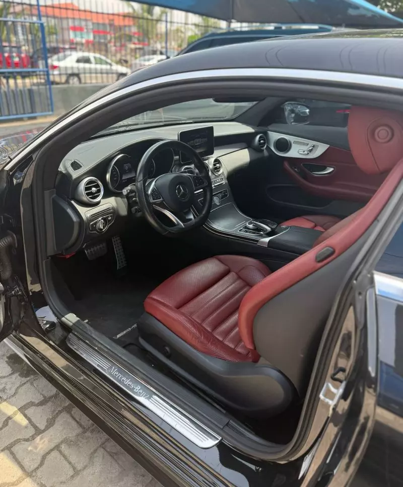 Mercedes-Benz C 300   - 2017