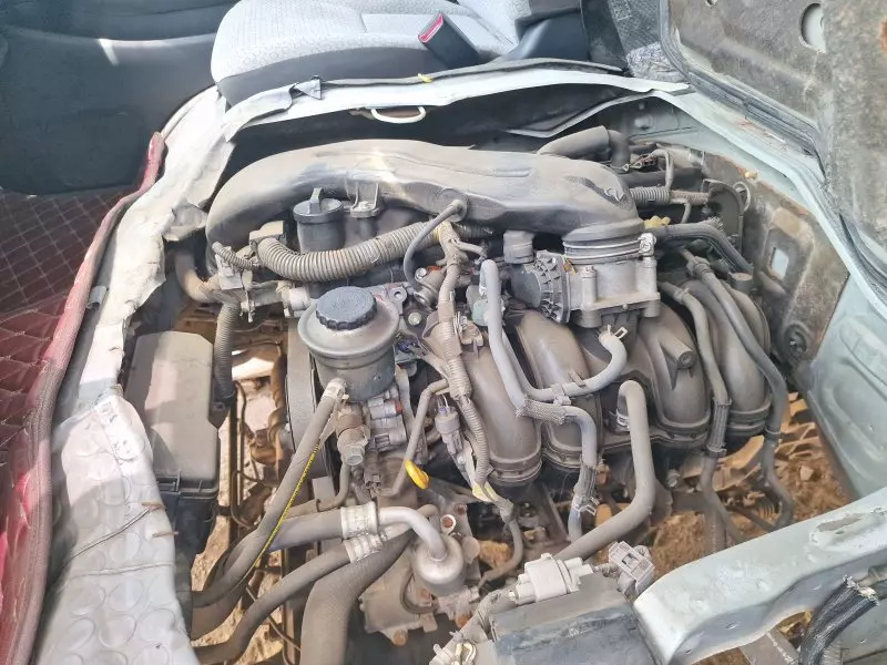 Toyota Hiace (High Roof)   - 2011