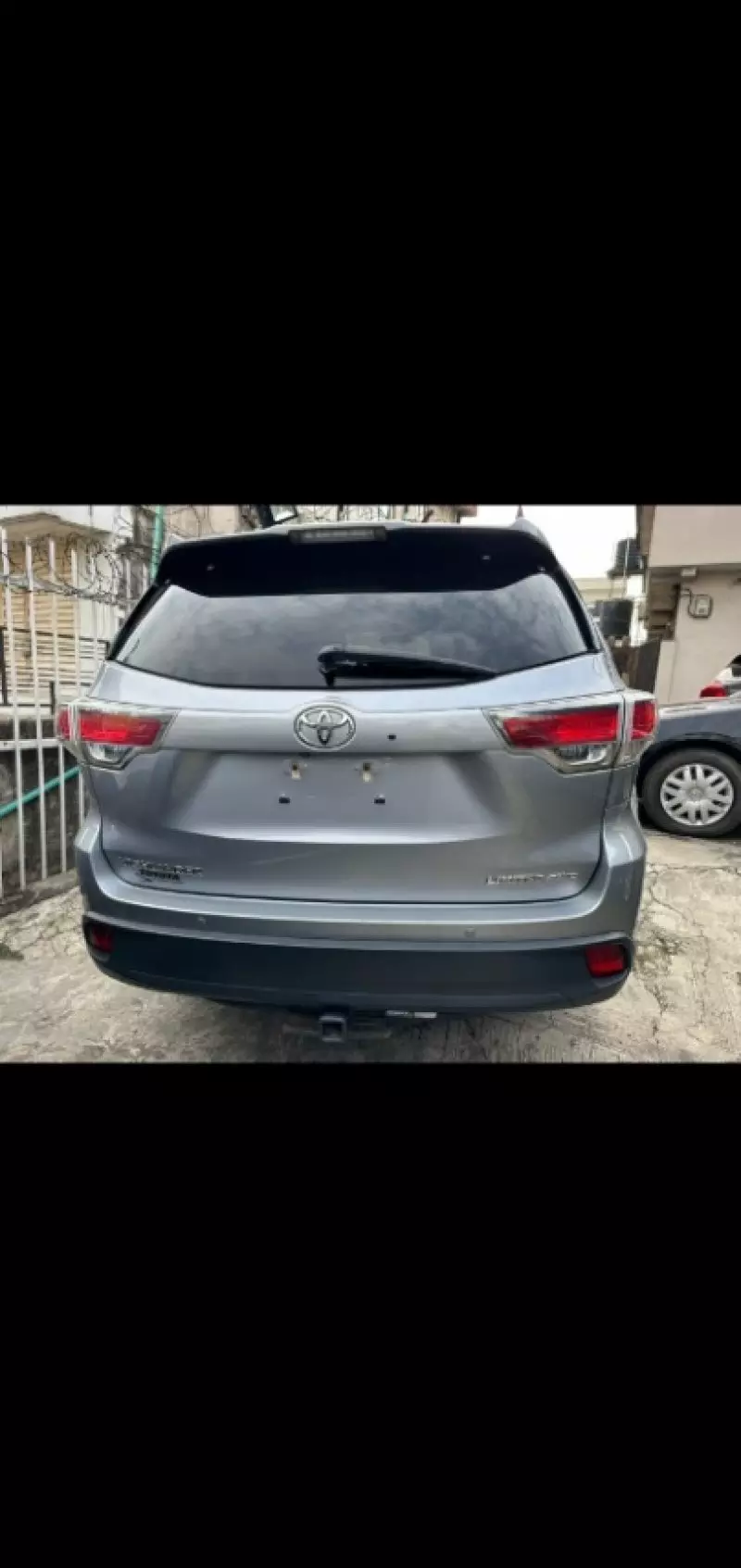 Toyota Highlander   - 2016