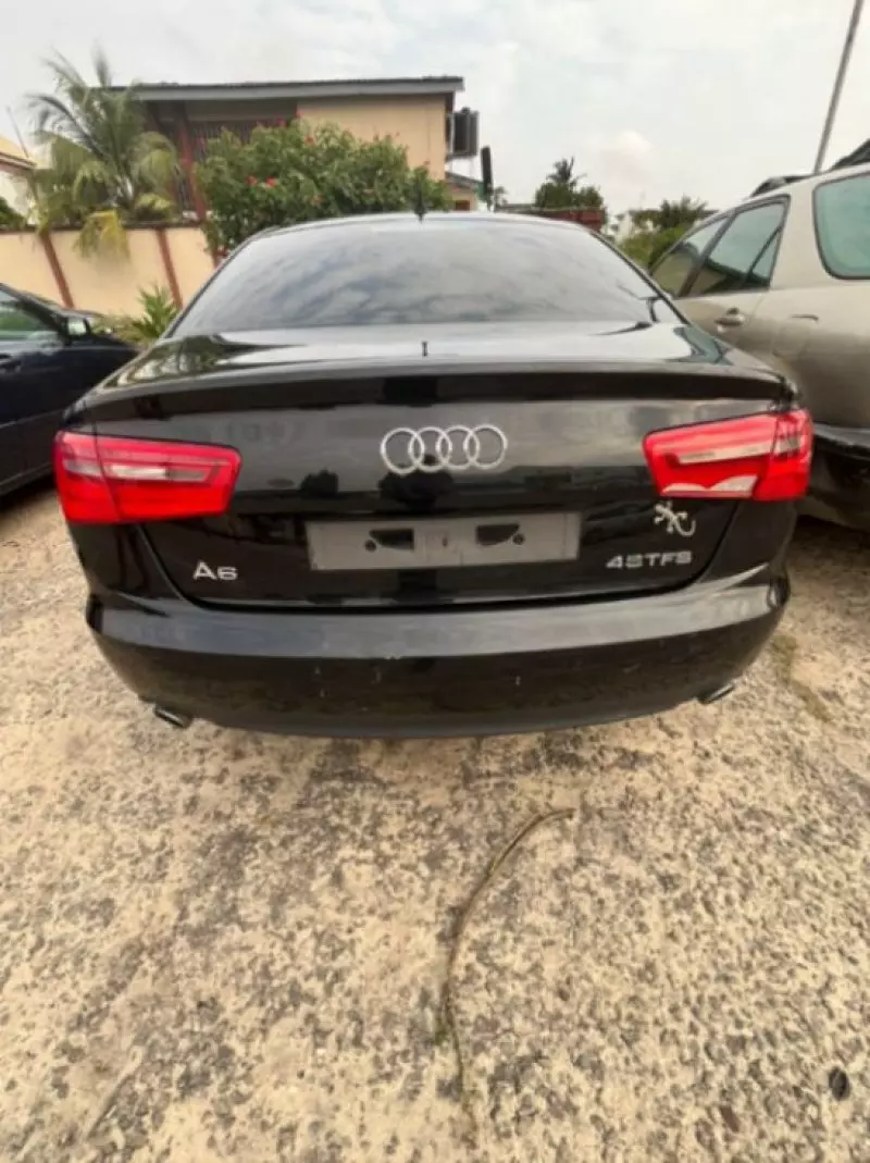 Audi A6   - 2012