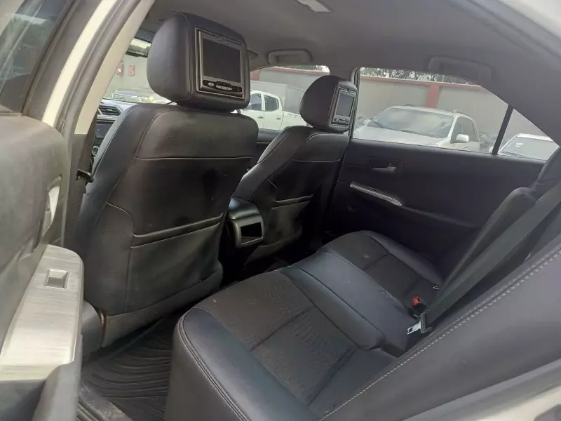 Toyota camry   - 2012