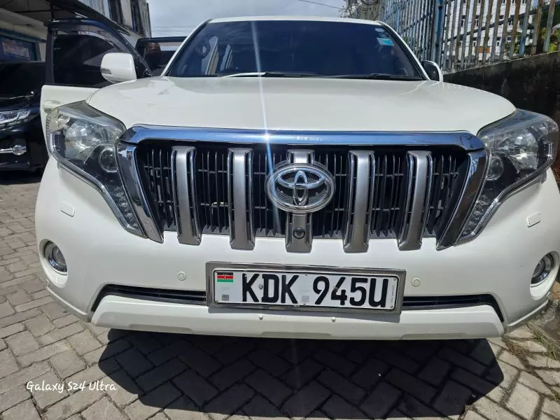 Toyota Land Cruiser Prado   - 2015