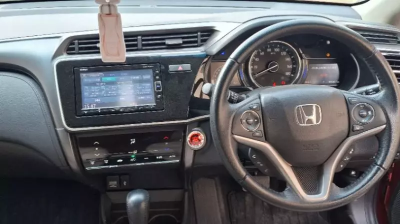 Honda Grace    - 2018