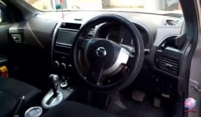 Nissan X-TRAIL - 2011