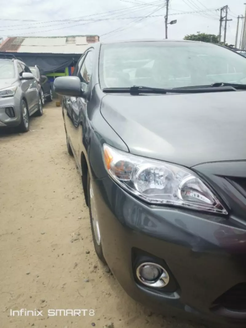 Toyota Corolla   - 2012