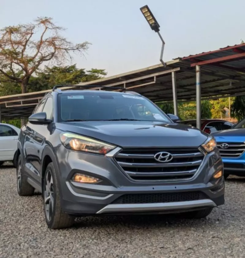 Hyundai Tucson   - 2017