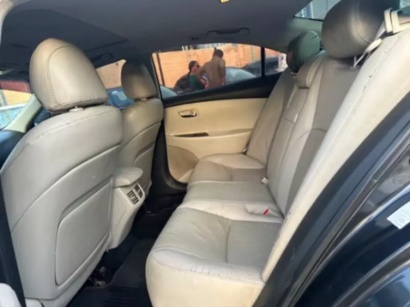 Toyota Lexus RX 350h   - 2011
