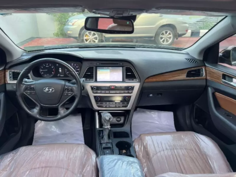 Hyundai Sonata   - 2016