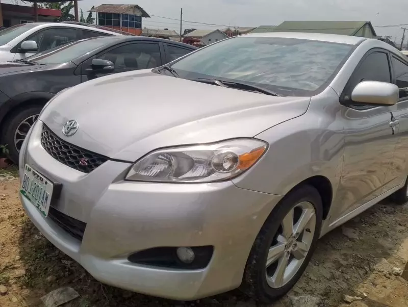 Toyota Matrix   - 2010