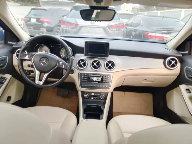 Mercedes-Benz GLA 250   - 2015