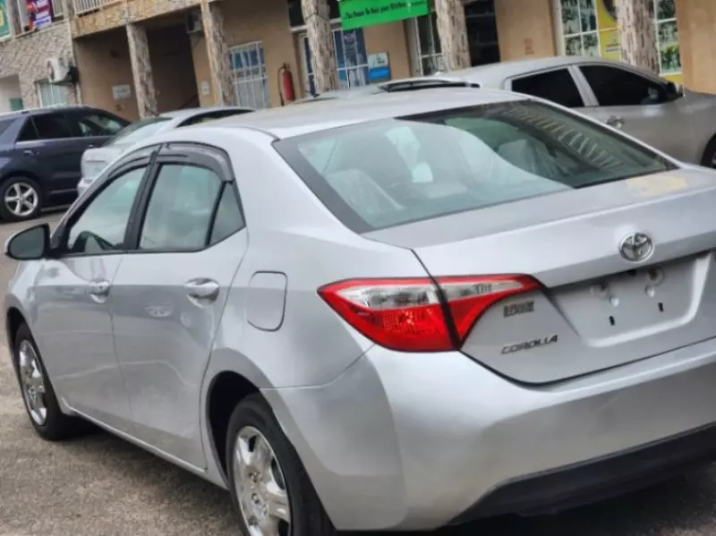Toyota Corolla   - 2013