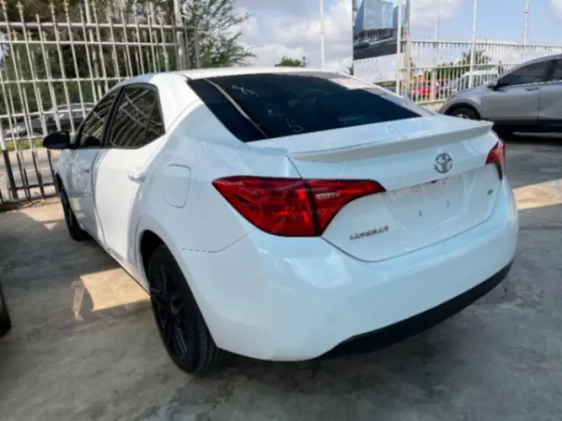 Toyota Corolla   - 2017