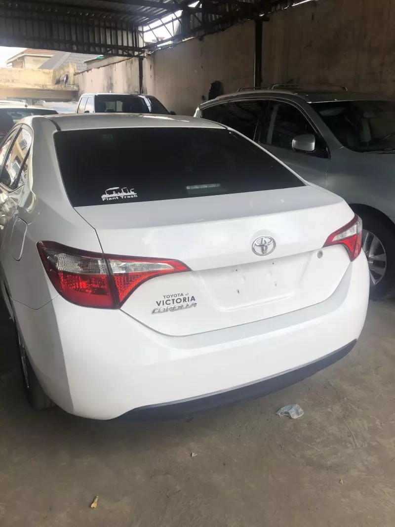 Toyota Corolla   - 2015