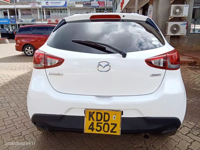 Mazda Demio   - 2015