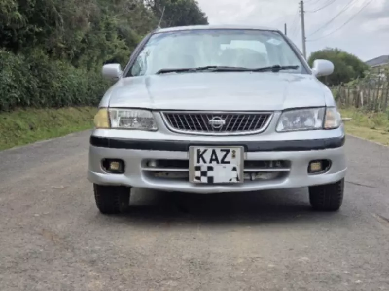 Nissan FB15   - 2000