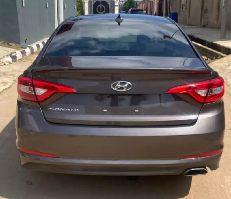 Hyundai Sonata   - 2015