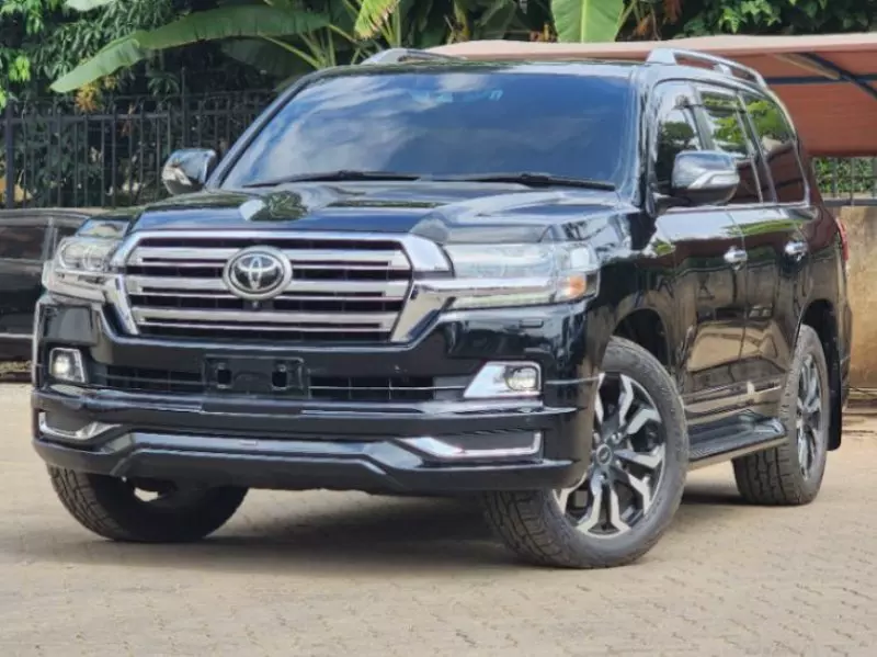 Toyota Land Cruiser   - 2017
