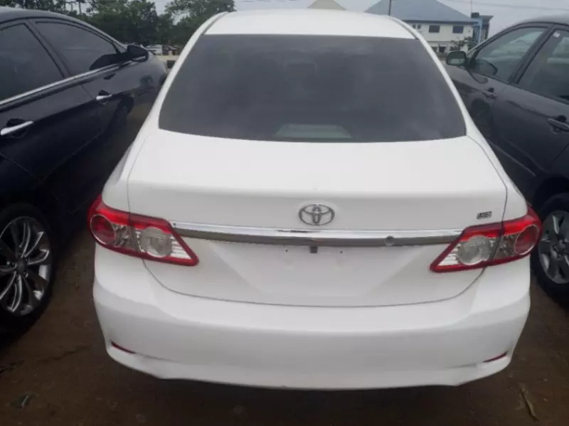 Toyota Corolla   - 2011