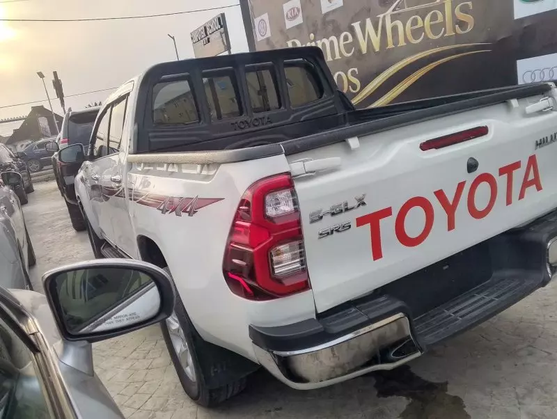 Toyota Hilux