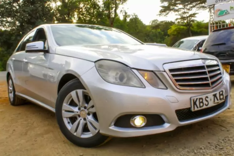 Mercedes-Benz E 250   - 2012