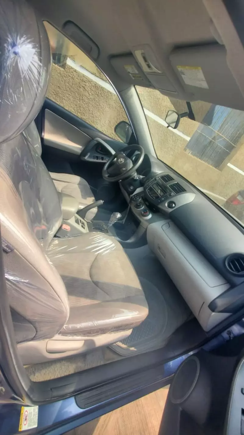 Toyota RAV 4   - 2011