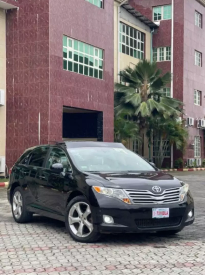 Toyota Venza   - 2015