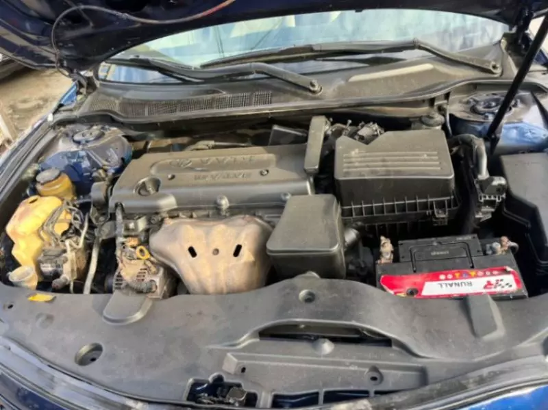 Toyota Camry   - 2009