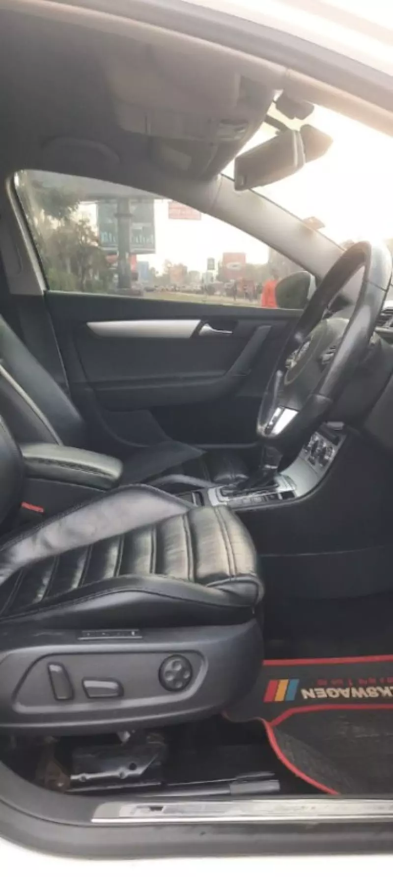 Volkswagen Passat   - 2014