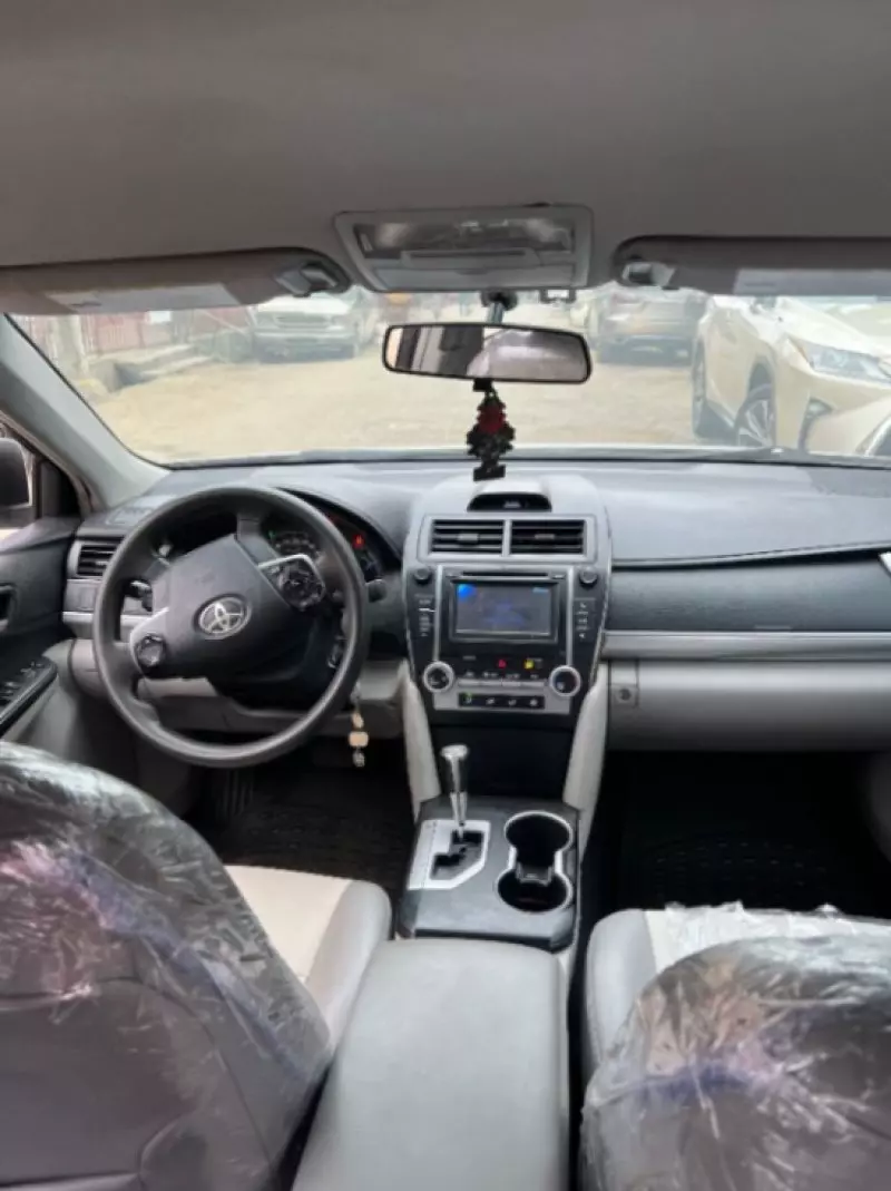 Toyota camry   - 2014
