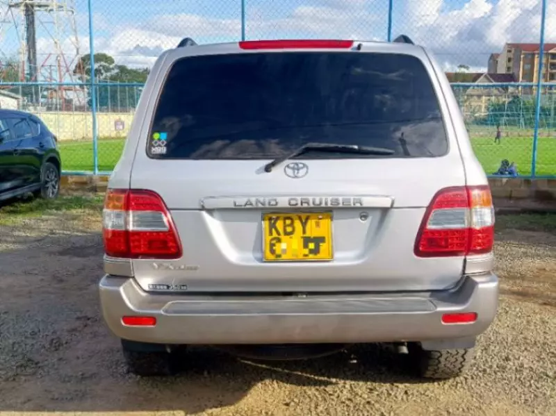 Toyota land cruiser amazon   - 2006
