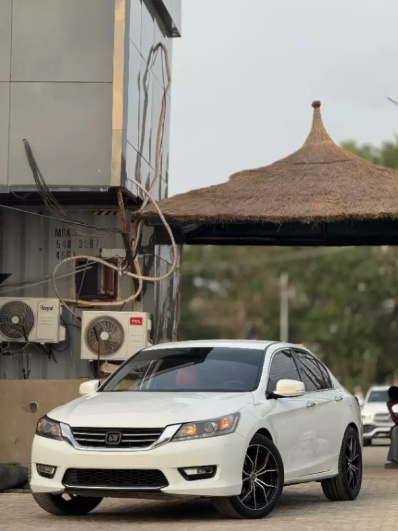 Honda Accord   - 2014