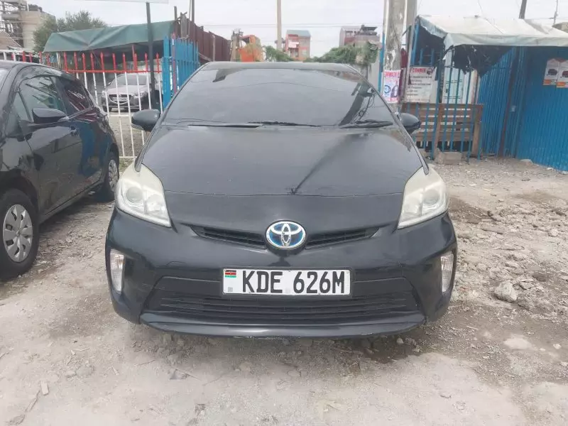 Toyota Prius   - 2014