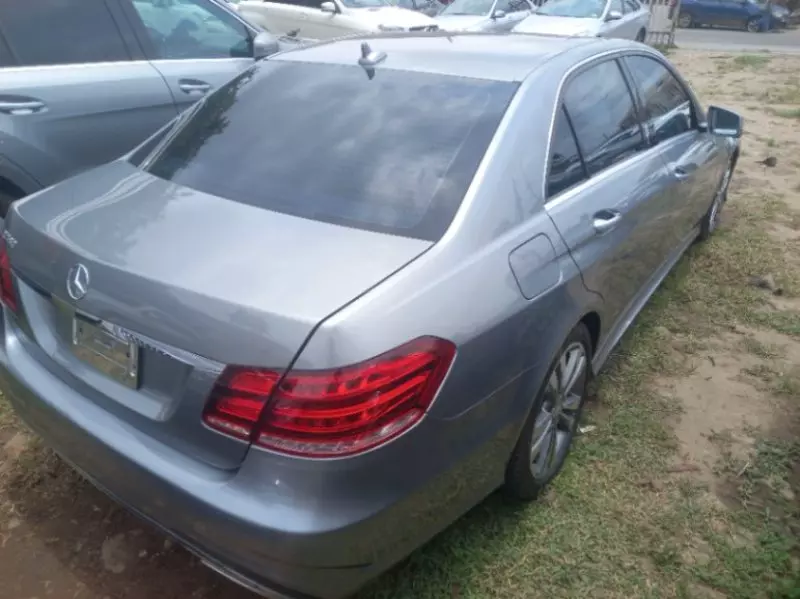 Mercedes-Benz E 350   - 2013
