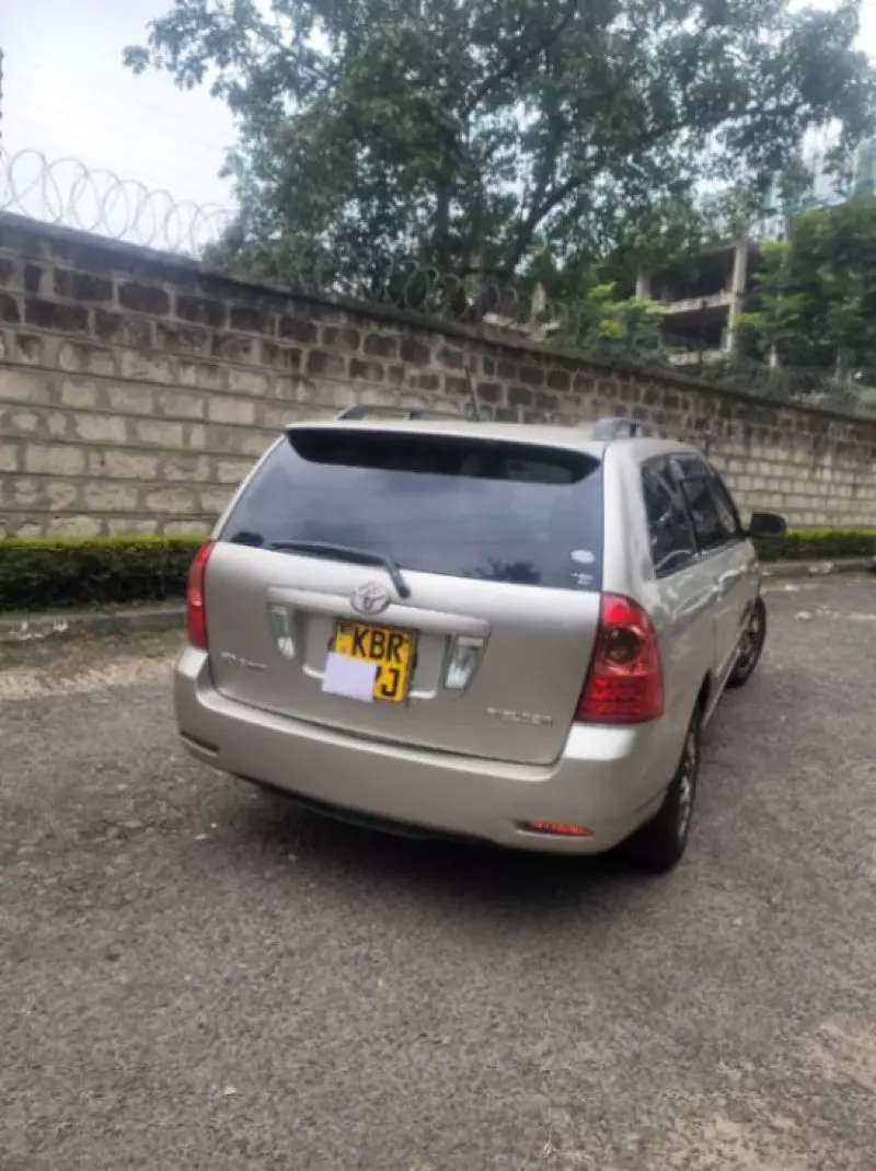 Toyota Fielder    - 2008