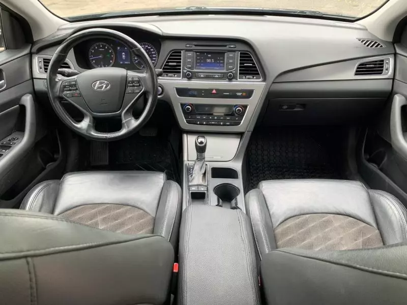 Hyundai Sonata   - 2015