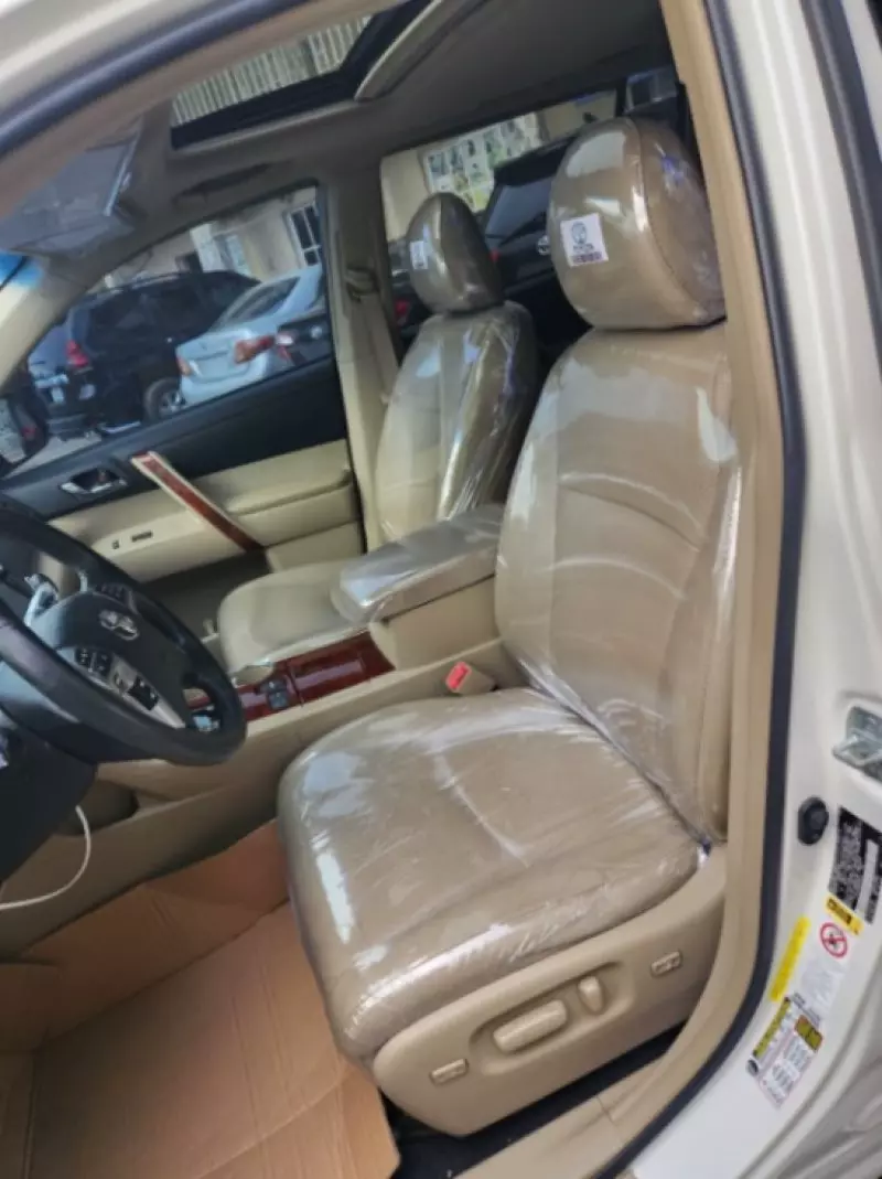 Toyota Highlander   - 2009