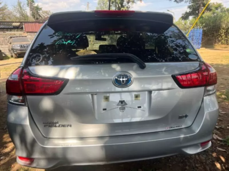 Toyota Fielder    - 2018