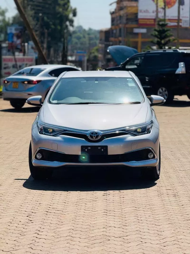 Toyota Auris   - 2017