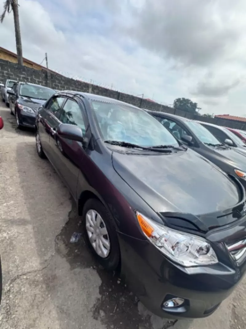 Toyota Corolla   - 2013