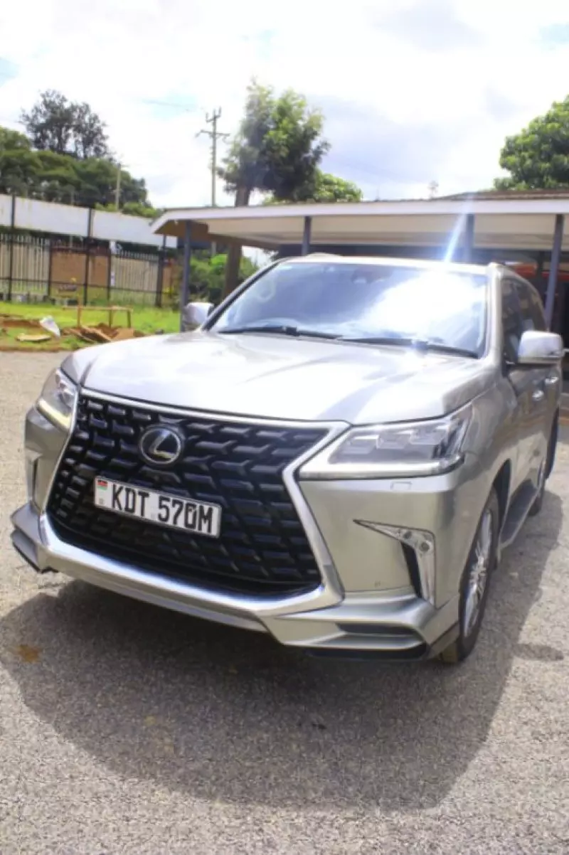 Lexus LX 570   - 2016