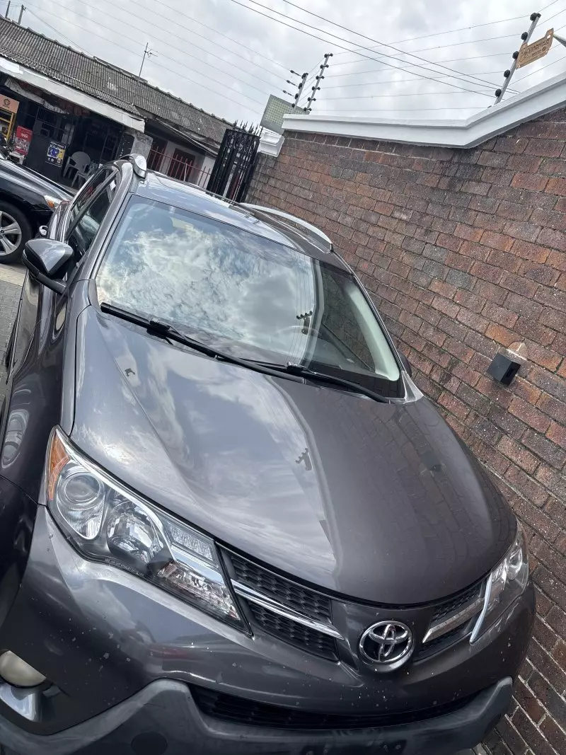 Toyota RAV 4   - 2014