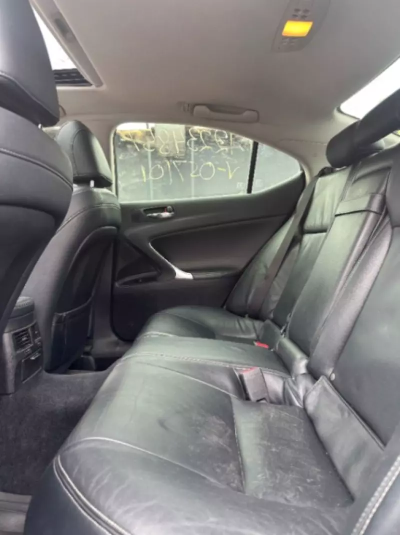 Lexus IS 250   - 2012
